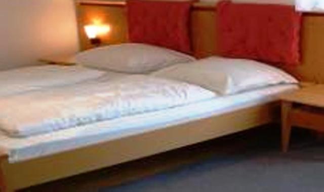 Pension Angergut Tscherms Zimmer foto